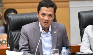 Wakil_Ketua_Komisi_III_DPR_RI_Habiburokhman_saat_memimmpin_Rapat_dengan_Kementerian_Hukum_dan_Ham_da20240603153710