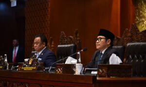 Pimpinan_Rapat_sekaligus_Wakil_Ketua_DPR_RI_Koordinator_Bidang_Koordinator_Kesejahteraan_Rakyat_(Kor20240710082200