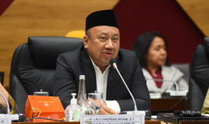 Wakil_Ketua_Komisi_X_DPR_RI_Lalu_Hadrian_Irfani__Foto__Runi_vel20250110092357