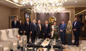 Pimpinan_bersama_Anggota_Komisi_IV_DPR_RI_saat_menerima_kunjungan_kehormatan__reciprocal_visit__dari20251016152135