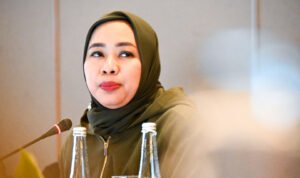 Anggota_Komisi_XII_DPR_RI__Ratna_Juwita_Sari__saat_pertemuan_Kunjungan_Kerja_Spesifik_Komisi_XII_DPR20250712200935