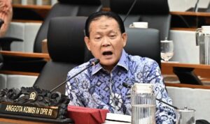 Anggota_Komisi_IV_DPR_RI__Rokhmin_Dahuri__dalam_rapat_kerja_Komisi_IV_DPR_RI_bersama_Menteri_Kelauta20260611161024