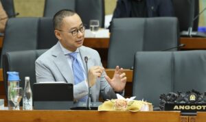 Anggota_Komisi_XII_DPR_RI_Eddy_Soeparno__dalam_Rapat_Kerja_Komisi_XII_DPR_RI_bersama_Menteri_Lingkun20260617135144