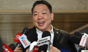 Wakil_Ketua_Komisi_IX_DPR_RI_Charles_Honoris_usai_Rapat_Paripurna_DPR_RI_dalam_rangka_Penyampaian_Ke20260815131730