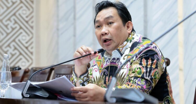 Anggota_Komisi_XI_DPR_RI_Eric_Hermawan__Foto__Mario_Karisma20261019154532
